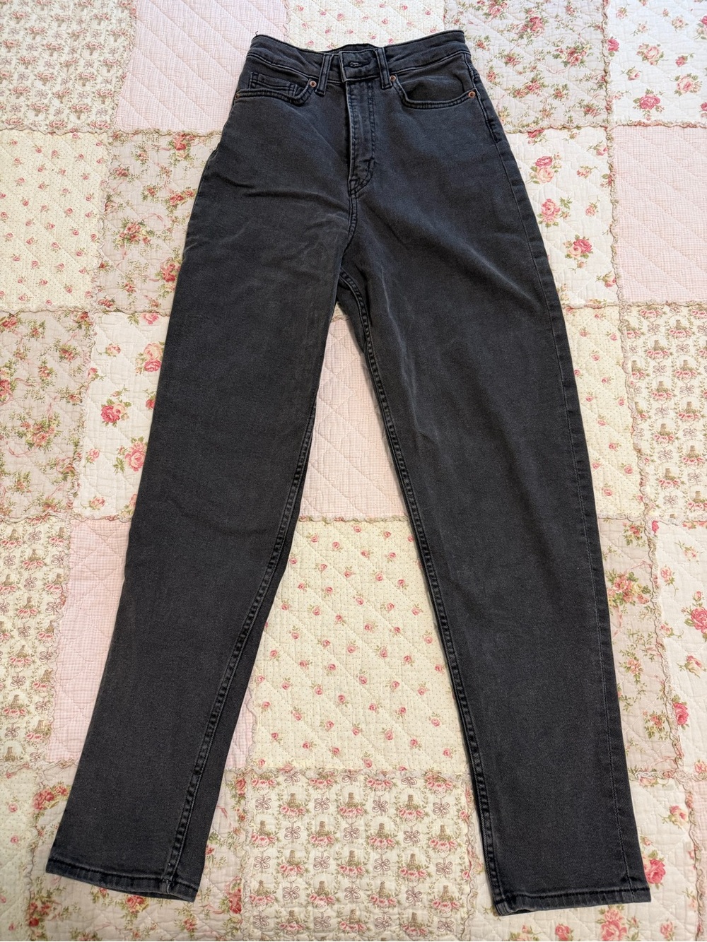 Divided High-Rise Black Mom Jeans